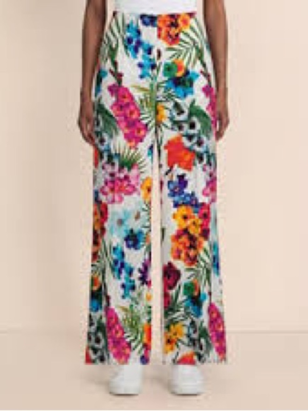 Nicole Miller White Wide-Leg Floral Print Pants with Multicolor Blooms
